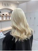 抜きっぱなしブリーチダブルカラーホワイトブロンドハイトーン