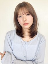 ファナ(fha-na) ミディアム フェイスレイヤーカット 大人ガーリー