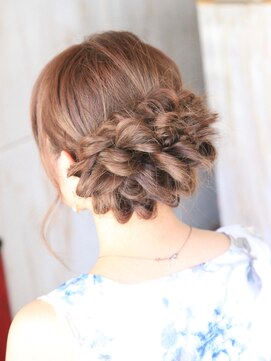 モアナ バイ バルコニー 勝どき店(MOANA by BalcoNY) ダウンシニヨンスタイル/ことりベージュ/ヘアセット