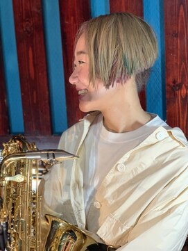 アスイン(asuin) かなりイケてる前下がりボブ