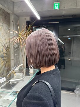 ソル ジングウマエ(SOL JINGUMAE) 前下がりボブ×ラベンダーグレージュ