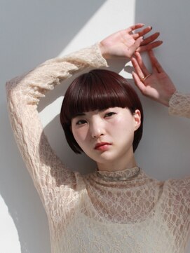 ノアフライ(NOAH FLY) 耳かけショートボブ