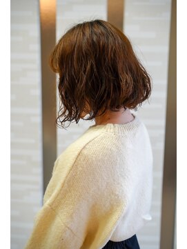 ムゥフ ヘアーアンドアイラッシュ(mouf hair&eyelash) ナチュラルウェーブ