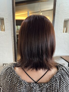 リ オウル(re:owl) 切りっぱなし外ハネ