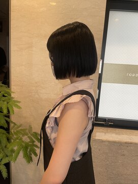 六本木美容室 西麻布店 ミニBOB◎黒髪姫カット