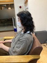 グランバイ アトリエドングリ(Grand × AtlierDonguri) お客様髪質改善データ1428(スパイラルパーマ)