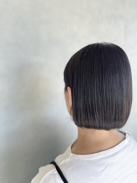 テラスプラス(テラス+) 大人の耳掛けショートボブ