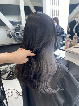 ローウェ 渋谷(Louwe) ホワイトインナーカラー