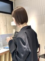 ナギ(nagi)&nbsp;キュッとしまったミニボブ