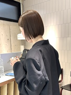 ナギ(nagi) キュッとしまったミニボブ