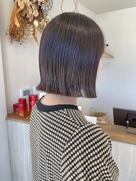 エンネ(Enne) Bob×垢抜けベージュ