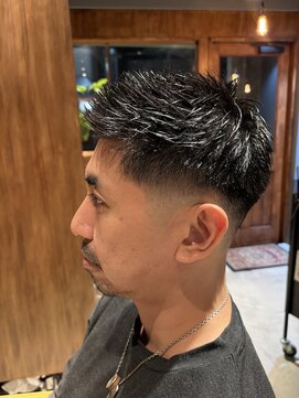 アンドワークス 2nd(&WORKS) スキンフェード