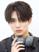 エイド 恵比寿(aid) ナチュラルセンターパート毛流れカルマヘアメンズミディアム