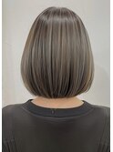 デザインカラーレイヤーカットウェットヘアオリーブベージュ白髪