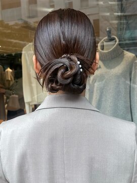 【喜友名】結婚式お呼ばれドレスヘア編み込みカチモリスタイル