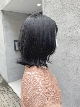 スイート ヘアデザイン(Suite HAIR DESIGN) 切りっぱなし外ハネボブ と ブルーブラック