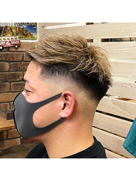 ヴェルゴ(vellgo) 最高ツーブロックスキンフェードスタイル！