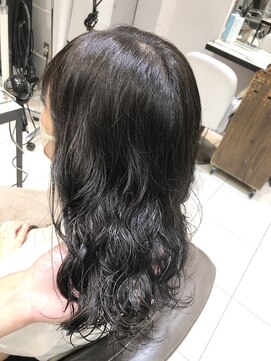 ネオリーブギンザ 銀座店(Neolive GINZA) 直毛さんに必見の低温デジパでかけるウェーブパーマヘア