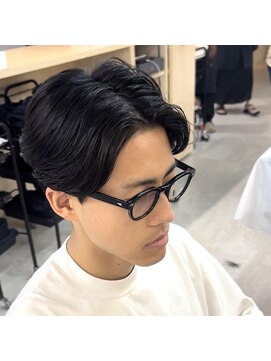 ニコフクオカヘアーメイク(NIKO Fukuoka Hair Make) 「NIKO」大人センターパート　福岡天神　カルマスタイル