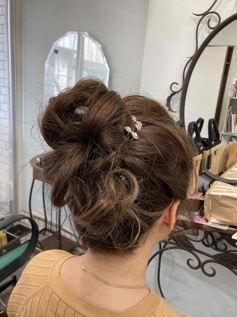 ルーズお団子ヘアー