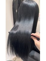 エミュスト(Emuest)&nbsp;艶ブルーブラック☆心斎橋美容室