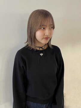 ニコフクオカヘアーメイク(NIKO Fukuoka Hair Make) [NIKO]ミルクティーベージュ/切りっぱなしボブ/ハイトーンボブ