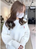 明るすぎないベージュカラー