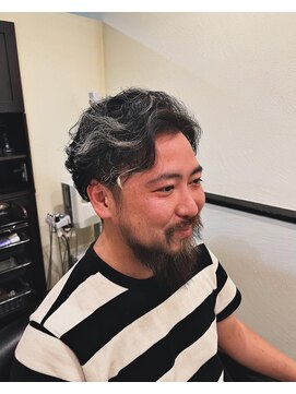 スカイマスターバーバー 渋谷(SKY MASTER BARBER) ツーブロック×スパイラルパーマ