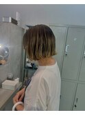 外はね切りっぱなしボブ/ハイライトバレイヤージュ