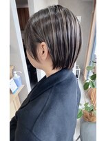 イルウィ(irwi)&nbsp;【デアインカラー】ハイライトカラー　ショートヘア