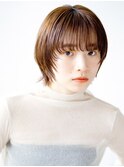 切りっぱなしボブ タッセルボブ 前髪なしボブ オリーブベージュ