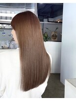 スリー(Three)&nbsp;【Three/萩原/大分】ブラウン/ストレート/透け感/韓国