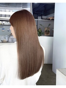 スリー(Three) 【Three/萩原/大分】ブラウン/ストレート/透け感/韓国