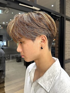 カルム(kalm) ニュアンスパーマツーブロックマッシュセンターパート前下がり