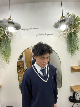 ランタンバイソロン(Rantan by Solon) ツイストスパイラルパーマ/フェザーパーマ/スペインカールパーマ