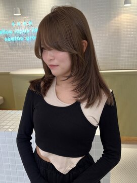 エミィ(emme) オリーブカラー×フェイスレイヤー