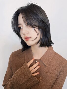 レイヤーボブ 黒髪 艶髪 前髪 顔周りカット グレージュ 10代20代