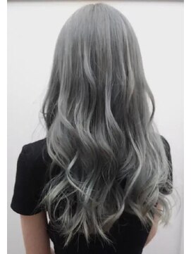 マックスビューティーギンザ(MAXBEAUTY GINZA)　 グレーアッシュカラー☆柔らかカラー/銀座