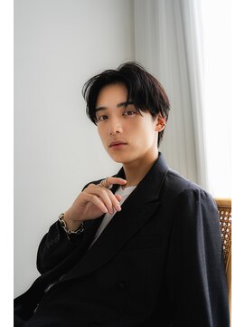 ロウ 銀座(RAW) ラウンドマッシュ　毛流れセンターパート　センターパート