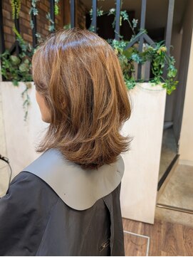 ミューズ 藤が丘店(MUSE) 50代/白髪ぼかし×レイヤーカット