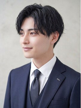 ヨシザワインク プレミアム 横浜 桜木町店(YOSHIZAWA Inc. PREMIUM) ツイスパ縦落ちメンズパーマゆるめパーマ爽やかセンターパート
