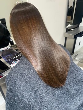 ルチア ヘア ステラ 京都店(Lucia hair stella) 顔周りミディアムレイヤー髪質改善縮毛矯正韓国京都河原町