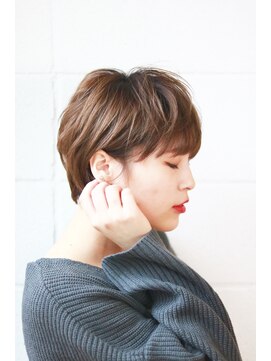 リンネ(Lin'ne) ショートボブ/斜めバング/マロンブラウン/段カット