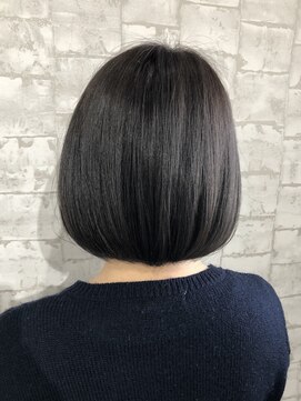 ルミュー(Le Mieux) 《Le Mieux》グレージュシンプルボブ