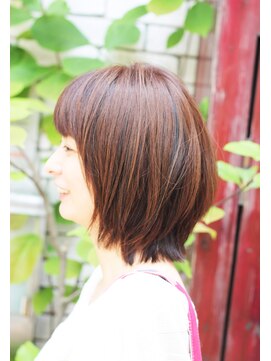 ココアール けやき通り(COCO.R) 28種類の植物配合で頭皮をいたわる《白髪染め》