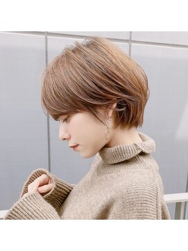 アンド ストーリーズ(&STORIES) マニッシュショートアッシュブラウン/20代/30代/40代/ハイライト