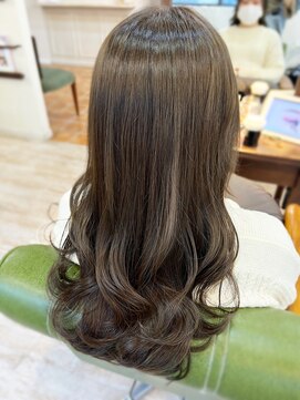 マリアバイアフロート(Maria by AFLOAT) 【山田】お客様スタイル☆立体感カーキグレージュ20代30代40代