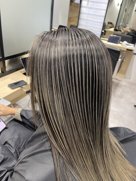 フォーク(FOLK) 白髪ぼかし　ハイライト　バレイヤージュ　髪質改善