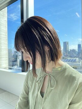 エクリボンヌ(equri bonne) ぱつっとボブ