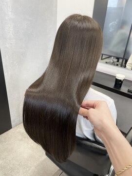 サロウィン 池袋(SALOWIN) 透明感オリーブベージュ × 美髪縮毛矯正 #042